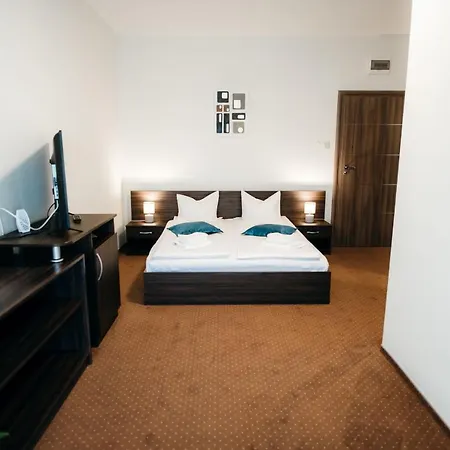 Pava & Guest house